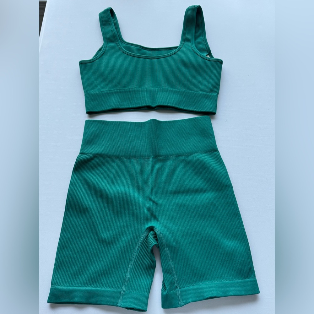 QINSEN ribbed workout set